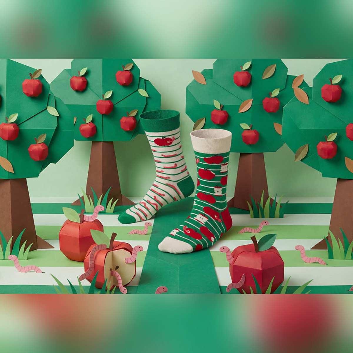 Many Mornings Socken Apple Wiggles – Ansicht 2