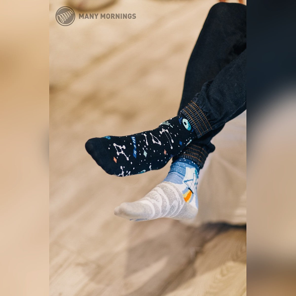 Many Mornings Socken Space Trip – Ansicht 2